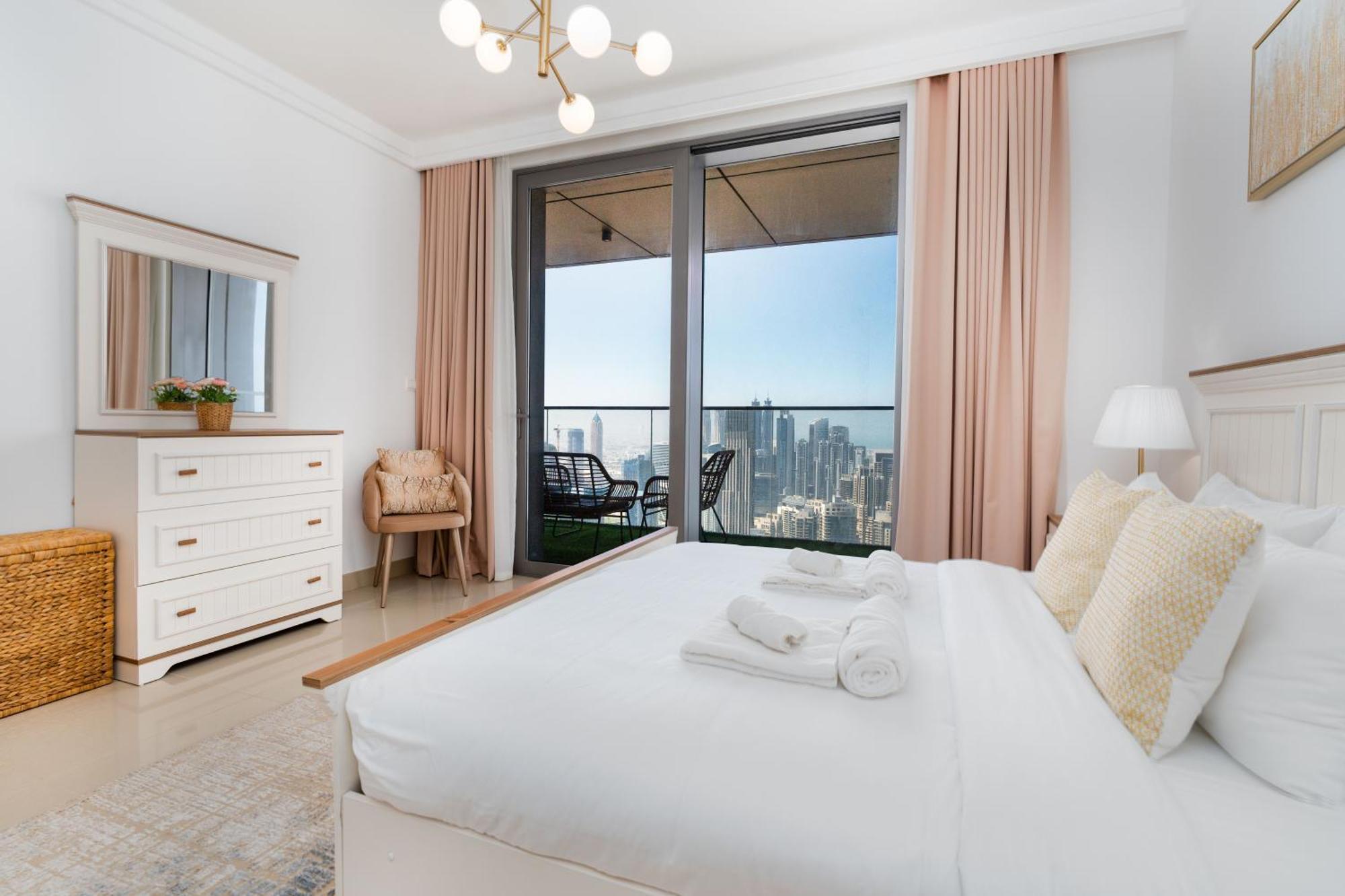 Lux Apt-Burj View Opp. Dxb Mall ドバイ エクステリア 写真
