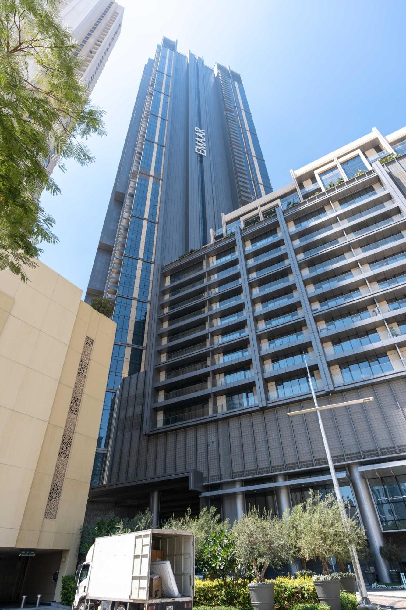 Lux Apt-Burj View Opp. Dxb Mall ドバイ エクステリア 写真